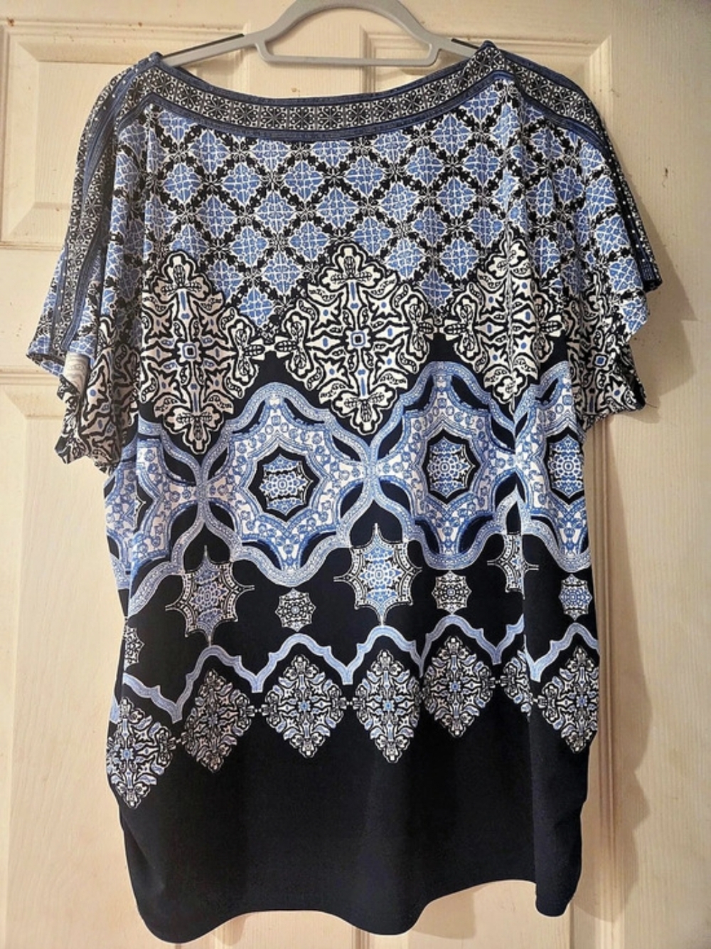 JM Collection Geometric Tunic in Black & Blue Size XL